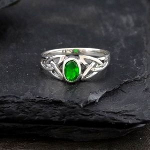 KG Silver Emerald Celtic Knot Ring, Sz 6